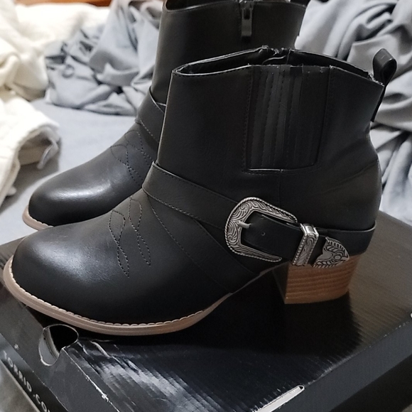 Booties - Picture 2 of 6